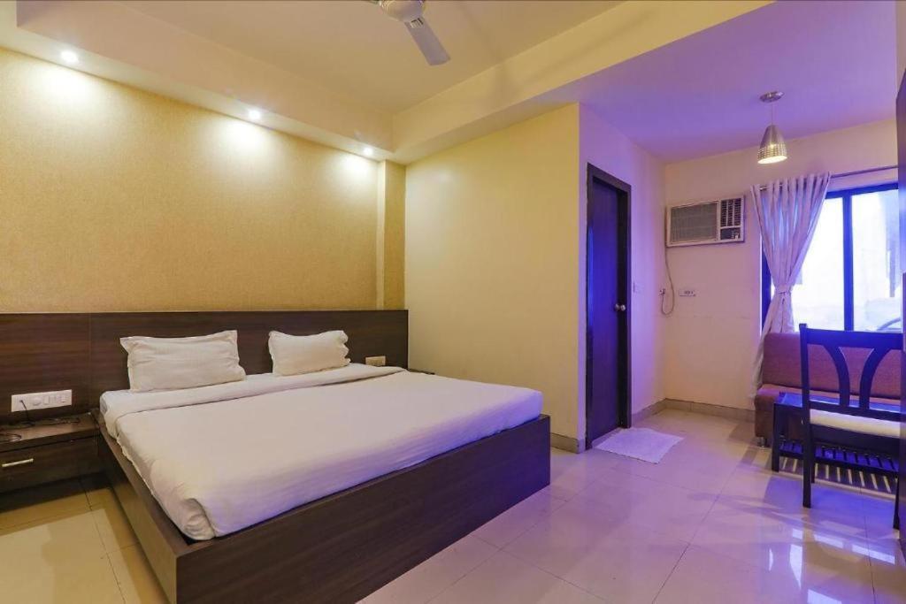 Shelter Hotel Lucknow Dış mekan fotoğraf