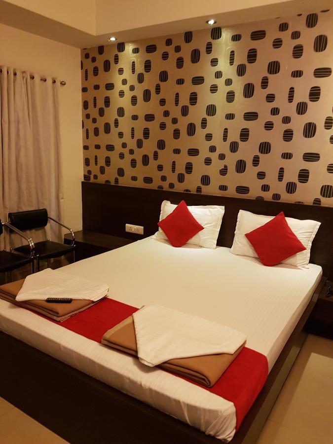 Shelter Hotel Lucknow Dış mekan fotoğraf