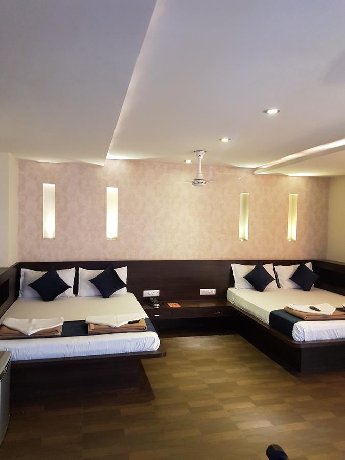 Shelter Hotel Lucknow Dış mekan fotoğraf